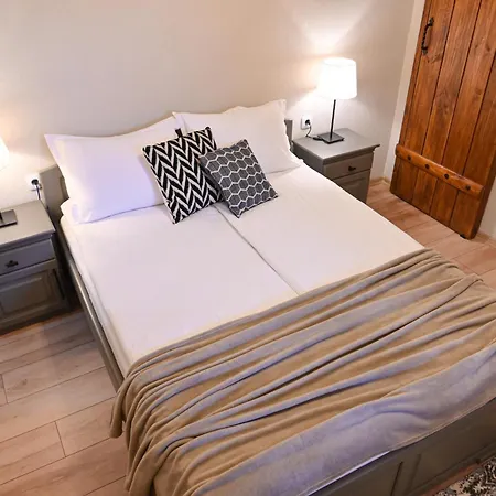 Klecherova House Pensjonat